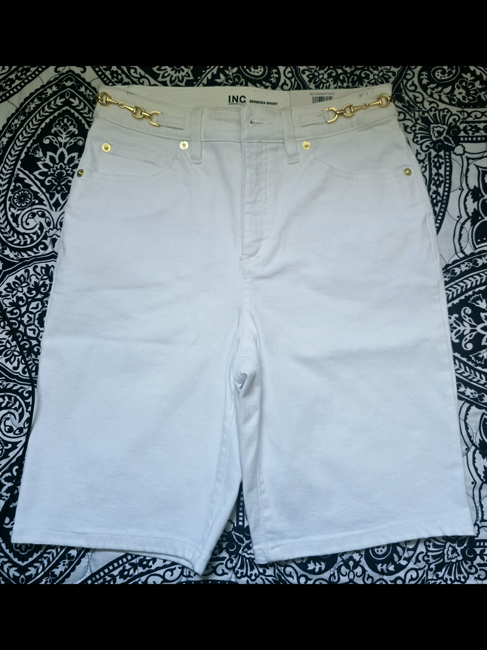 INC International Concepts White Women's Bermuda Short